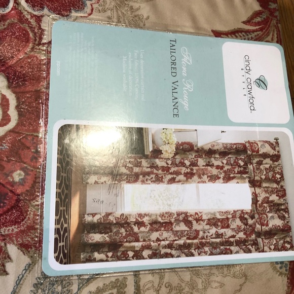 Cindy Crawford curtains - Picture 2 of 3